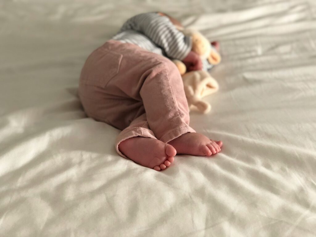 寝ている赤ちゃん