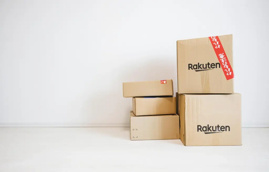 オンラインショップの箱の写真